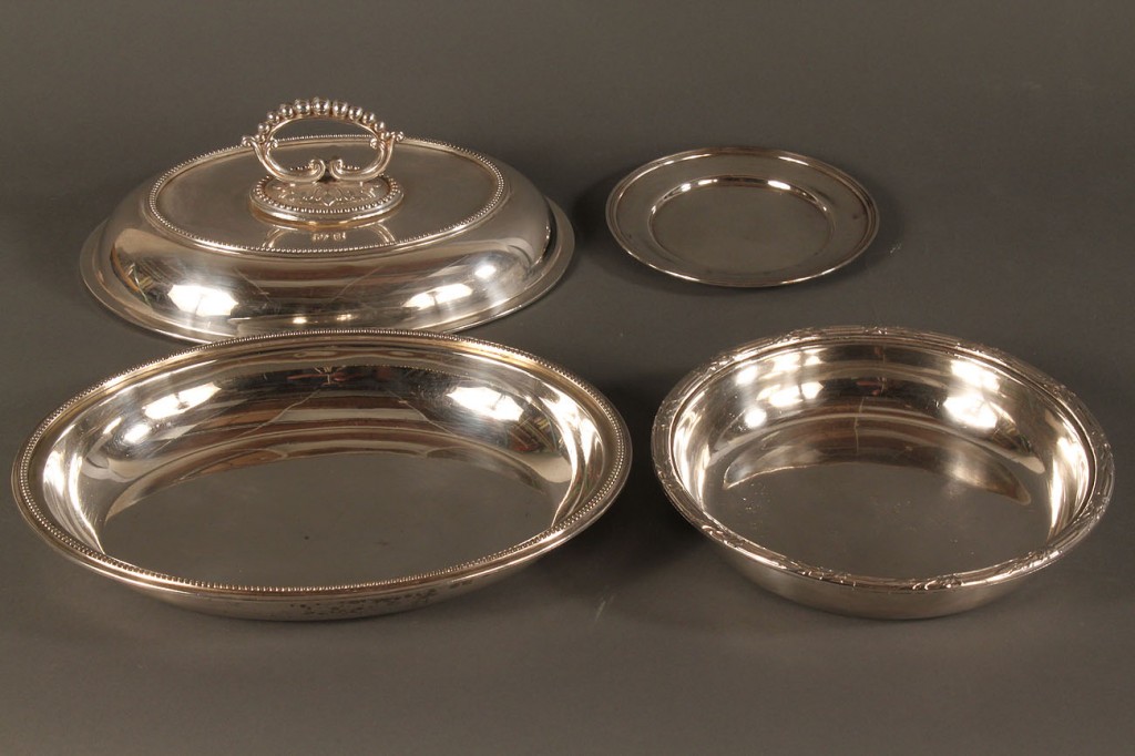Lot 620: Lot of 6 Silverplated serving dishes