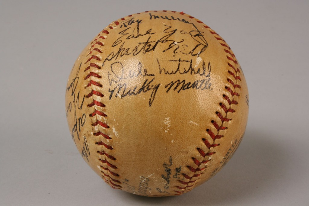 Lot 645: Mickey Mantle Signed Baseball