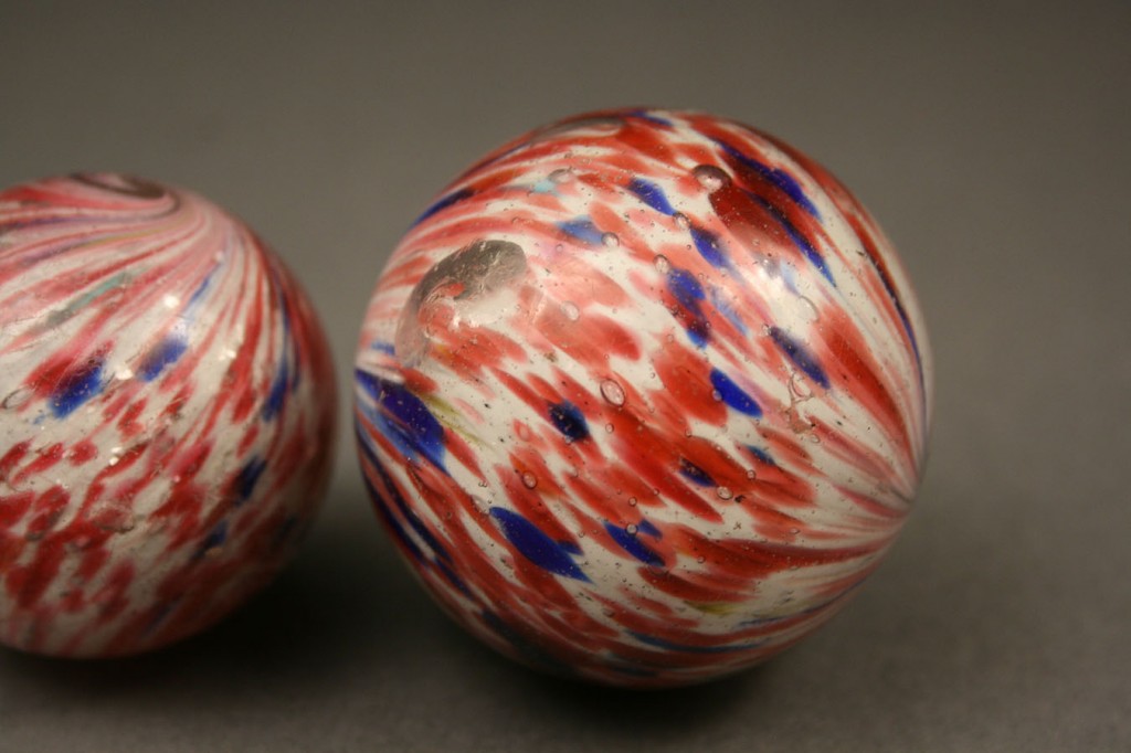 Lot 652: Lot of 3 Onion Skin Marbles