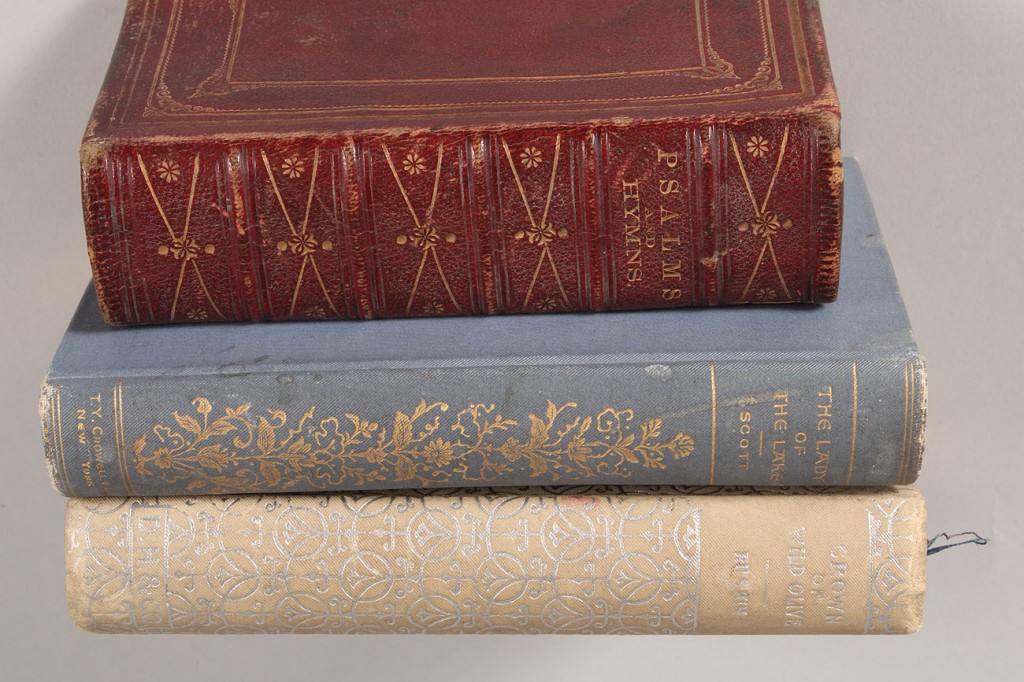 Lot 667: Lot of 5 collectible books