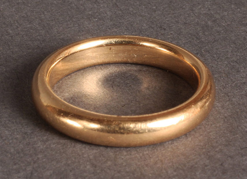Lot 97: Tennessee 18K Gold Wedding Band, J.W. Hope