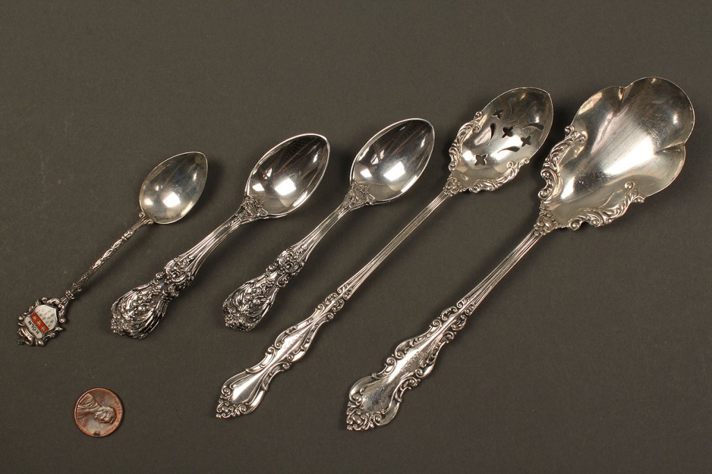 Lot 153: Towle Sterling Silver Flatware Set, 69 pieces