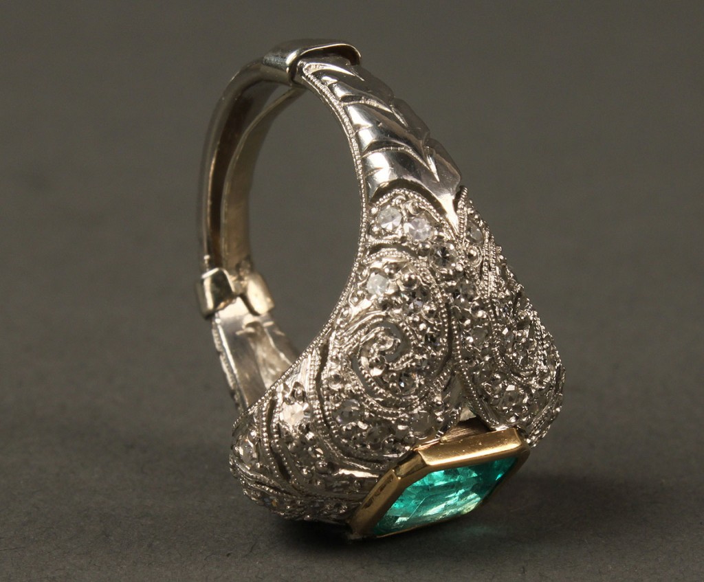 Lot 158: 18K Emerald and Diamond Ring