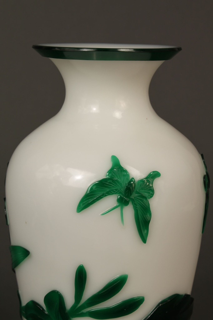 Lot 236: Pair of Chinese Peking Glass Vases