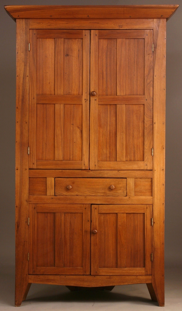 Lot 285: Southern blind door corner cupboard