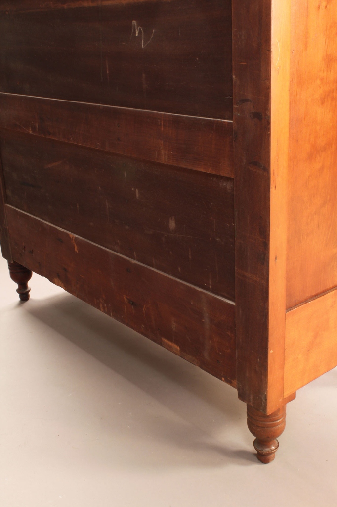 Lot 296: Sheraton Mahogany Butler's Sideboard/Desk