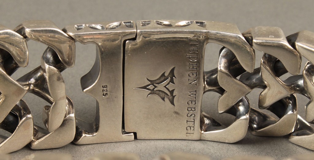 Lot 392: Men's Stephen Webster Sterling Logo Link Bracelet
