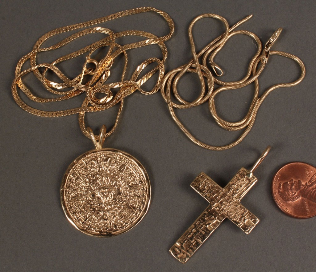 Lot 397: 14K jewelry: Aztec Sundial, Cross & chains