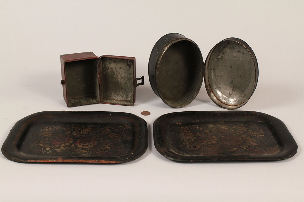 Lot 418: Grouping of Toleware Items, 4 pieces