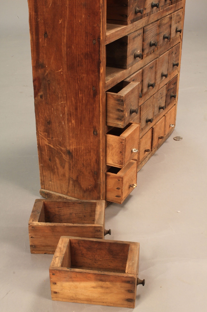 Lot 507: Hanging apothecary cabinet