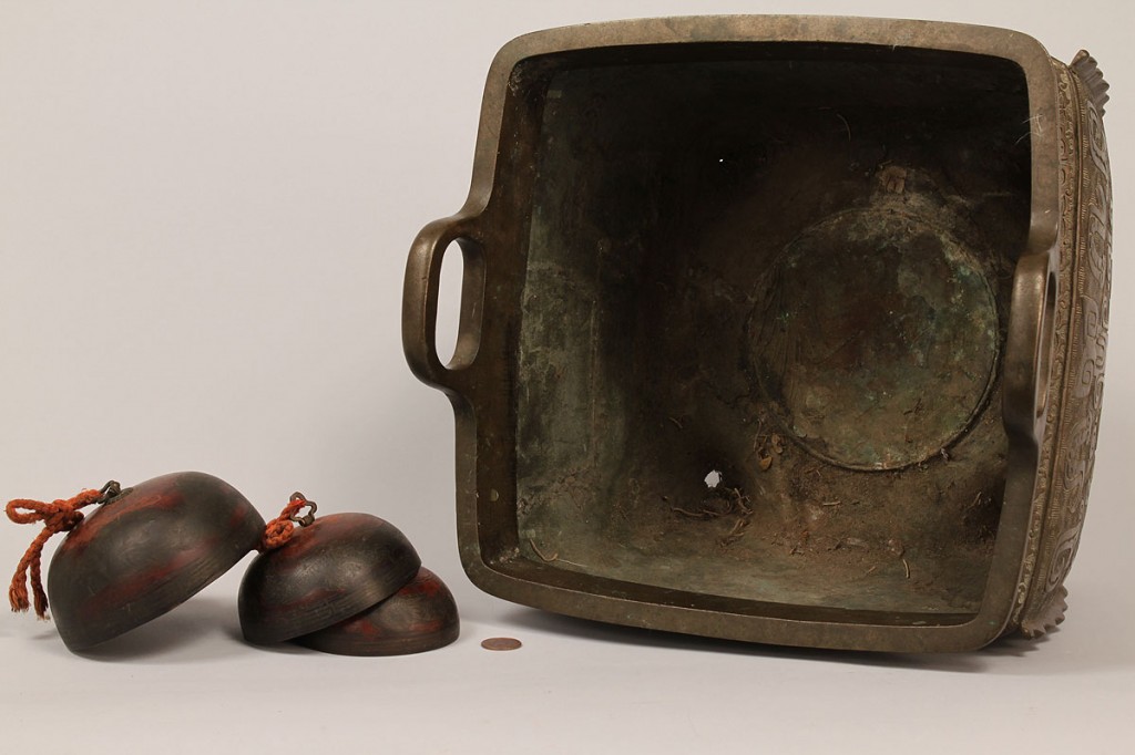 Lot 604: Asian 19th c. Bronze Planter with copper 3-pc Bell