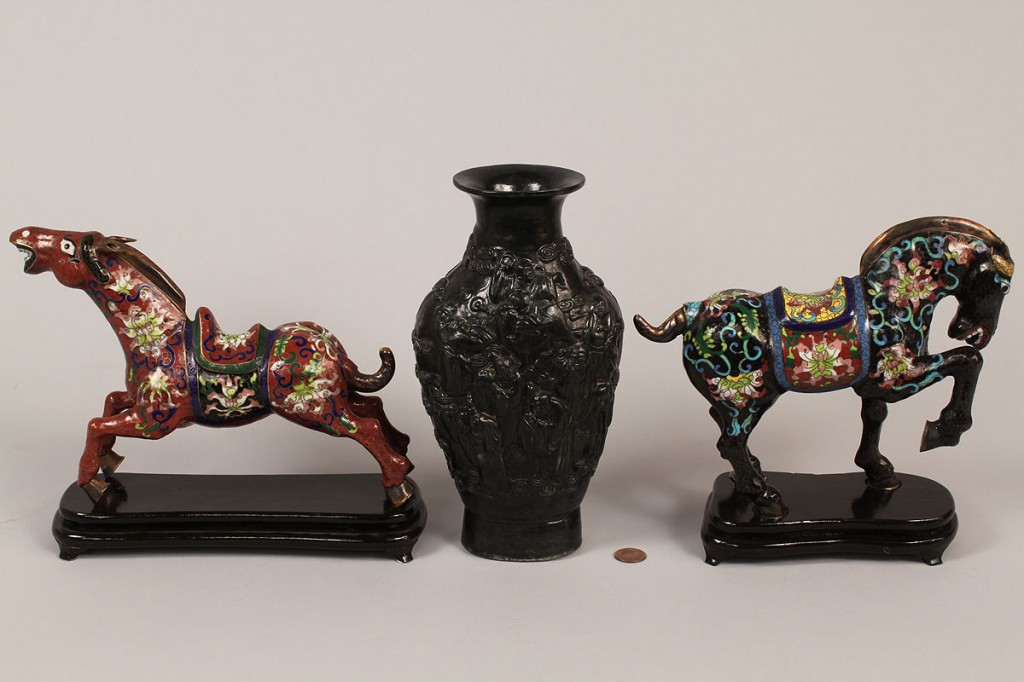 Lot 621: Three Chinese Decorative Items