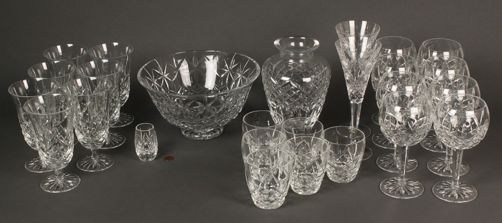 Lot 687: Waterford Crystal, 24 pieces inc. bowl & vase