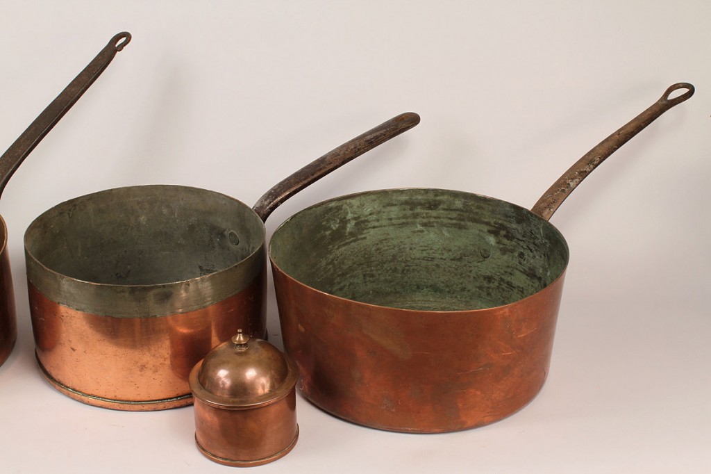 Lot 702: Copper cookware and tea caddy, 4 pcs.