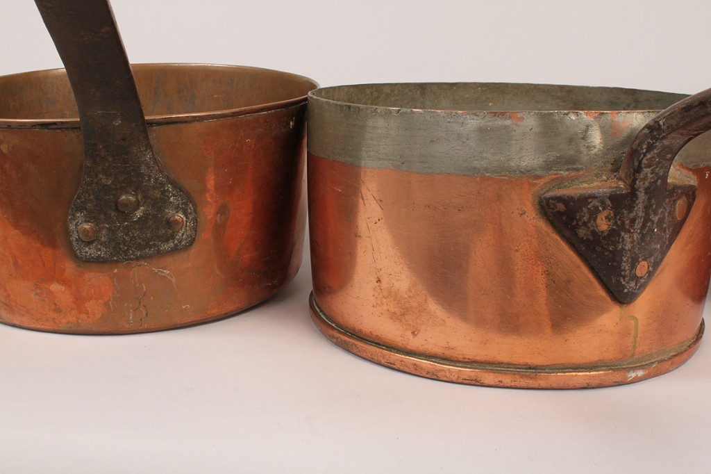 Lot 702: Copper cookware and tea caddy, 4 pcs.