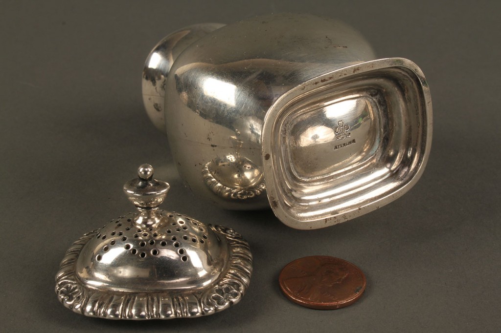Lot 714: Lot of small Sterling Silver Hollowware, 9 items