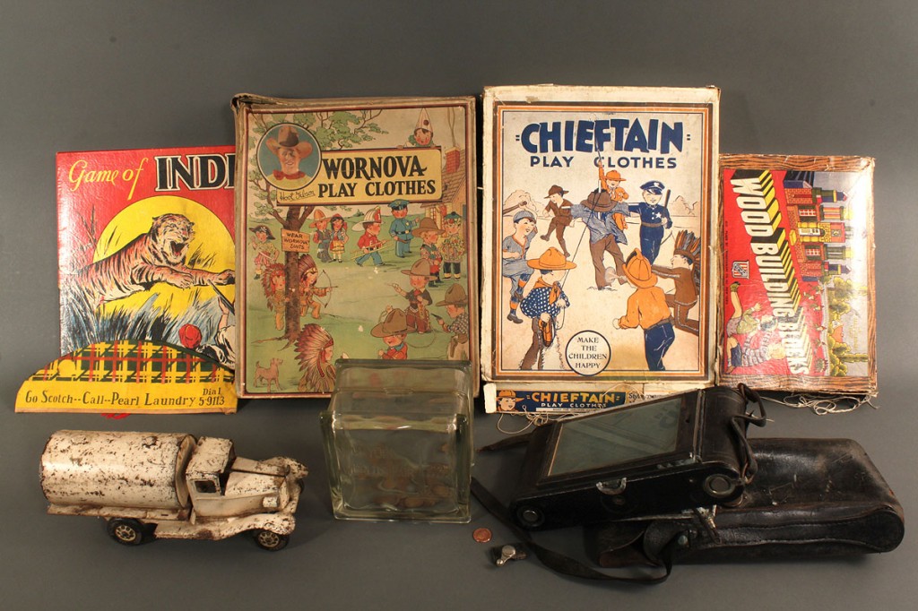 Lot 737: Lot of assorted of Vintage Toys Over 36 items