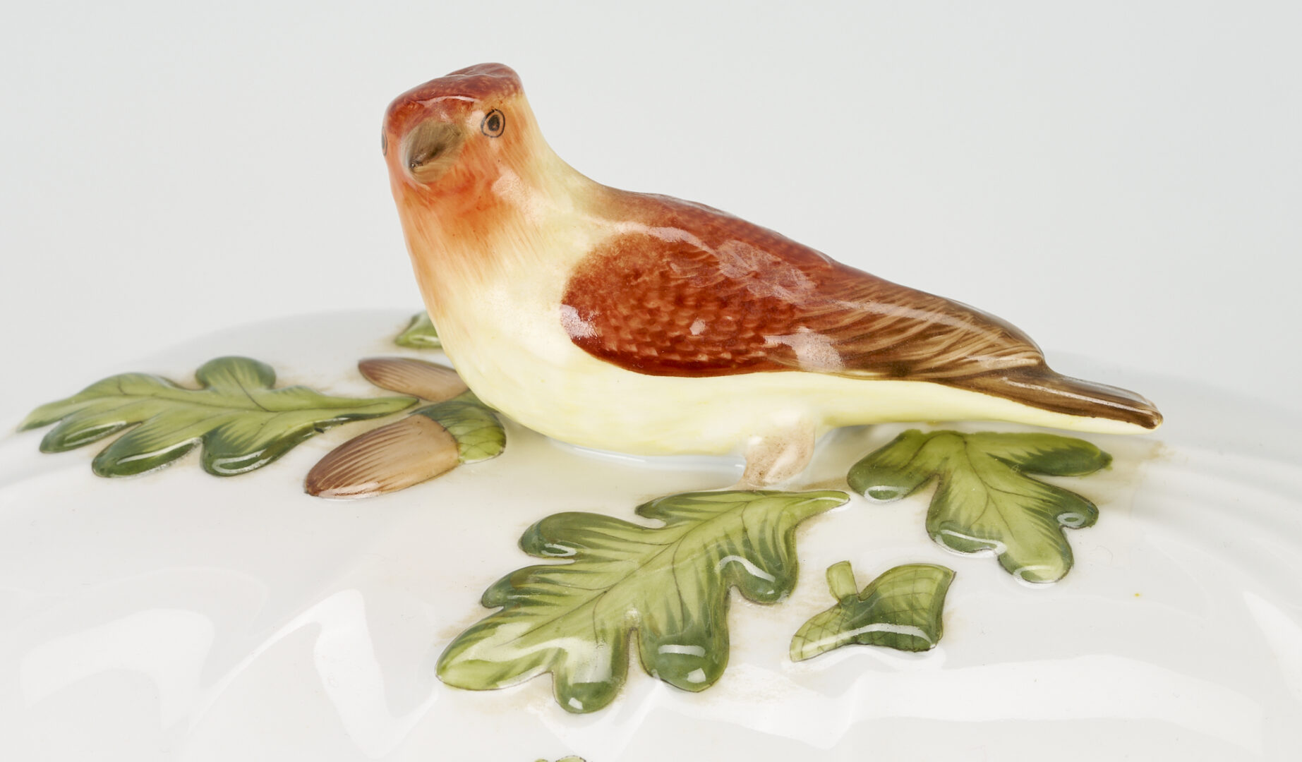 Lot 227: 2 Herend Rothschild Bird Porcelain Items, Oval Tureen & Lamp
