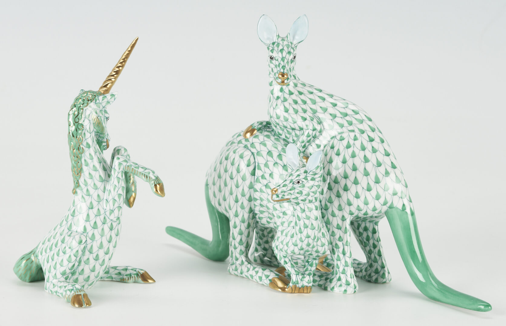 Lot 231: 4 Herend Porcelain Figurines, incl. Kangaroos, Bird & Unicorn