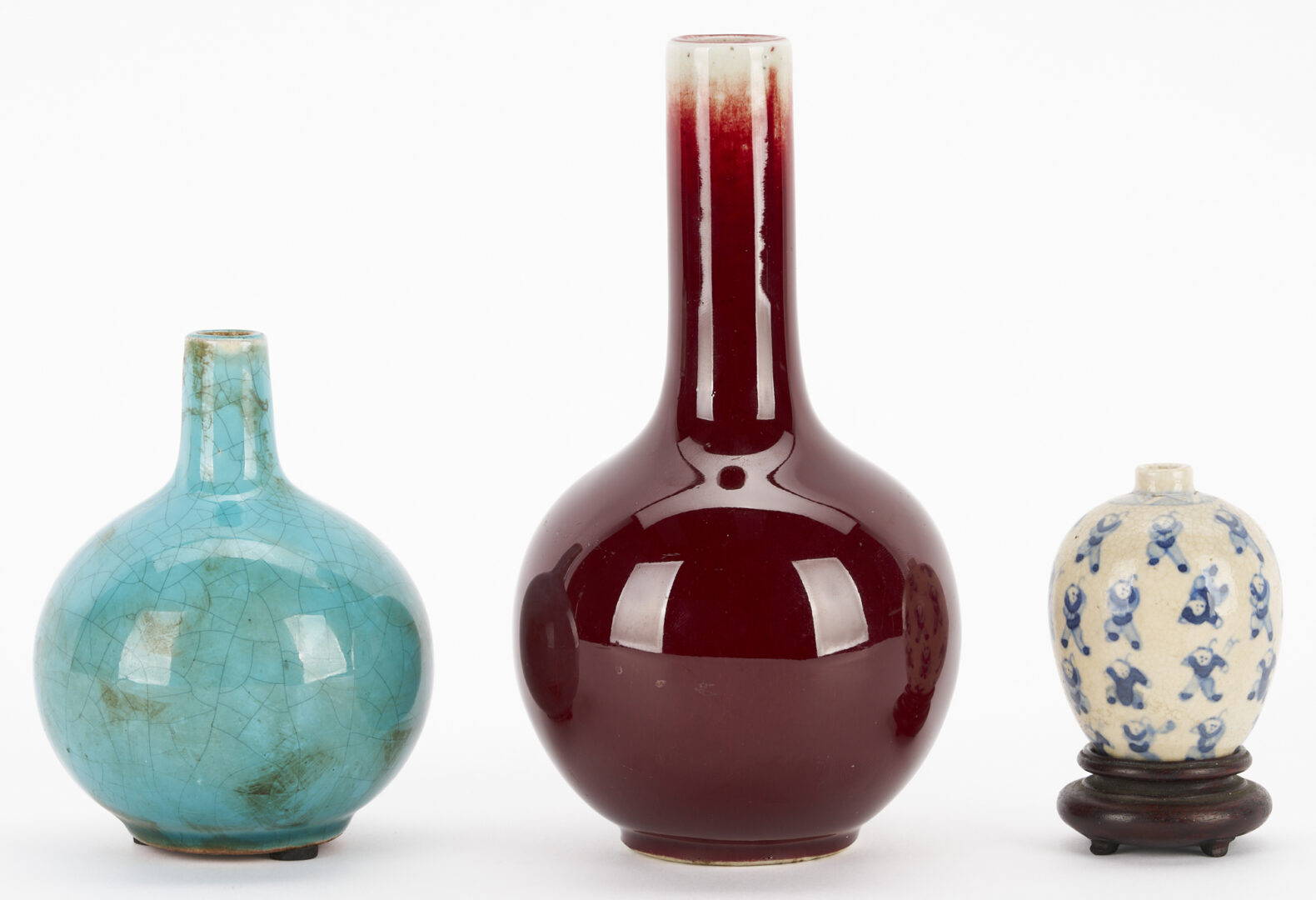 Lot 233: 3 Chinese Porcelain Items, 2 Vases & 1 Snuff Bottle
