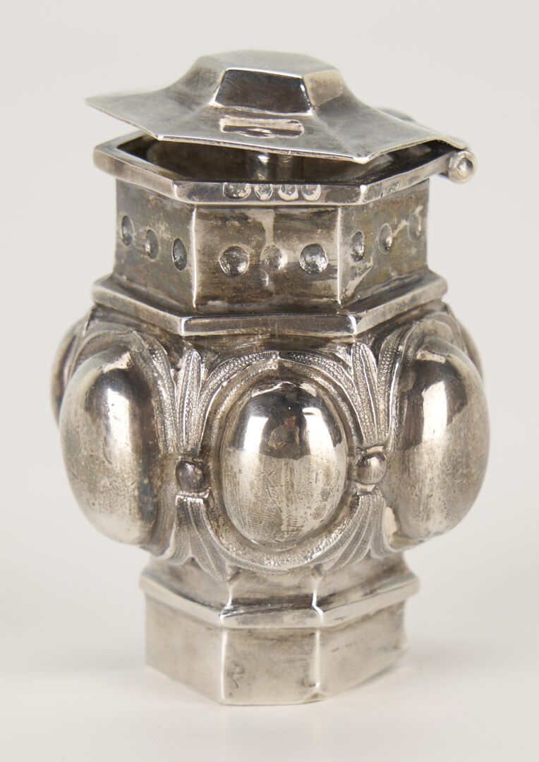 Lot 256: 4 Small Silver items: Vinaigrette, Oil Lamp, Enameled Clock and Compact