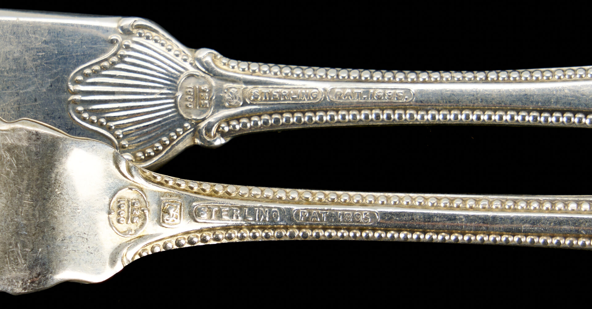 Lot 60: Towle Old Colonial Sterling Flatware, 115 pieces