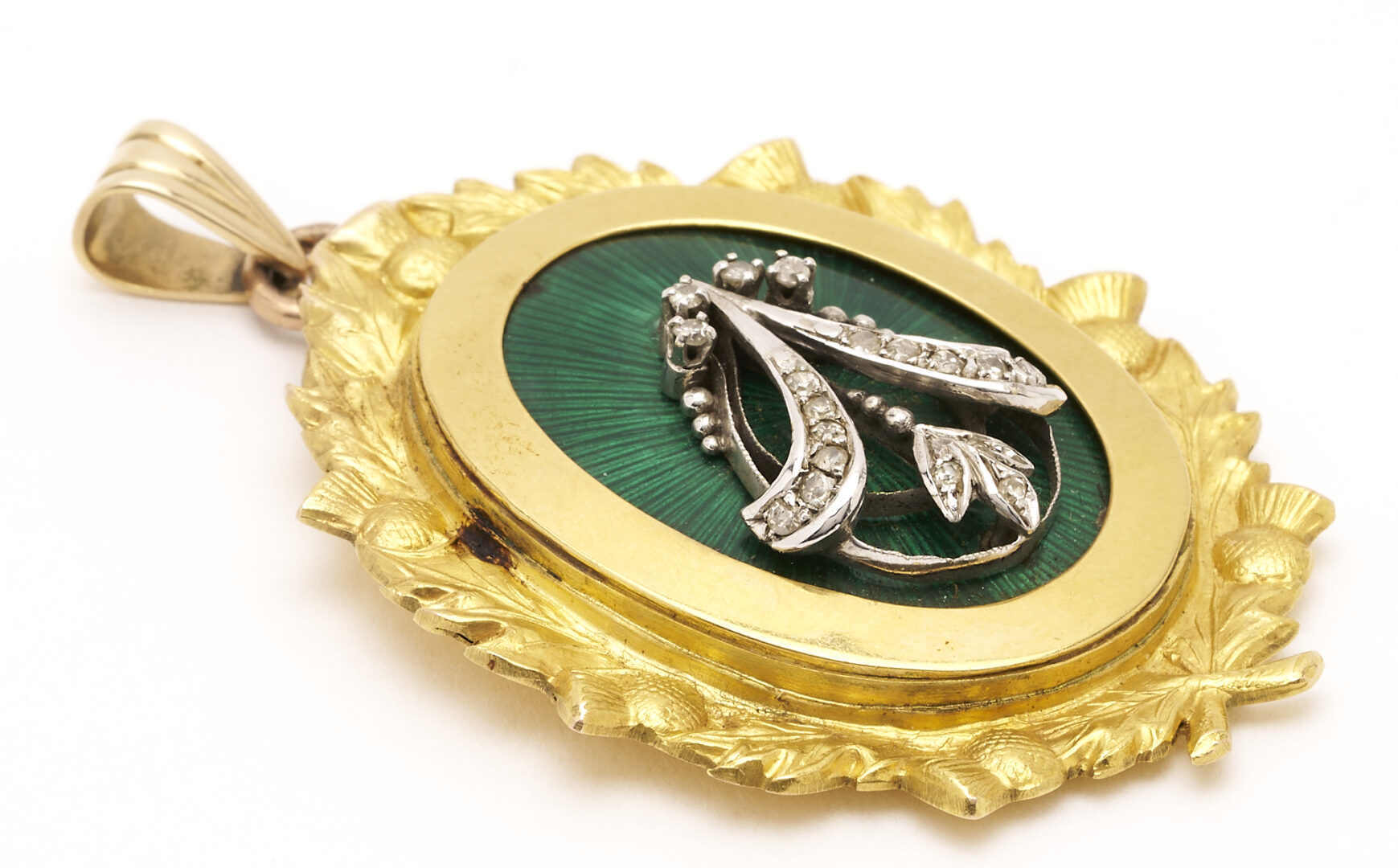 Lot 695: 9K Scottish Antique Gold & Diamond Pendant