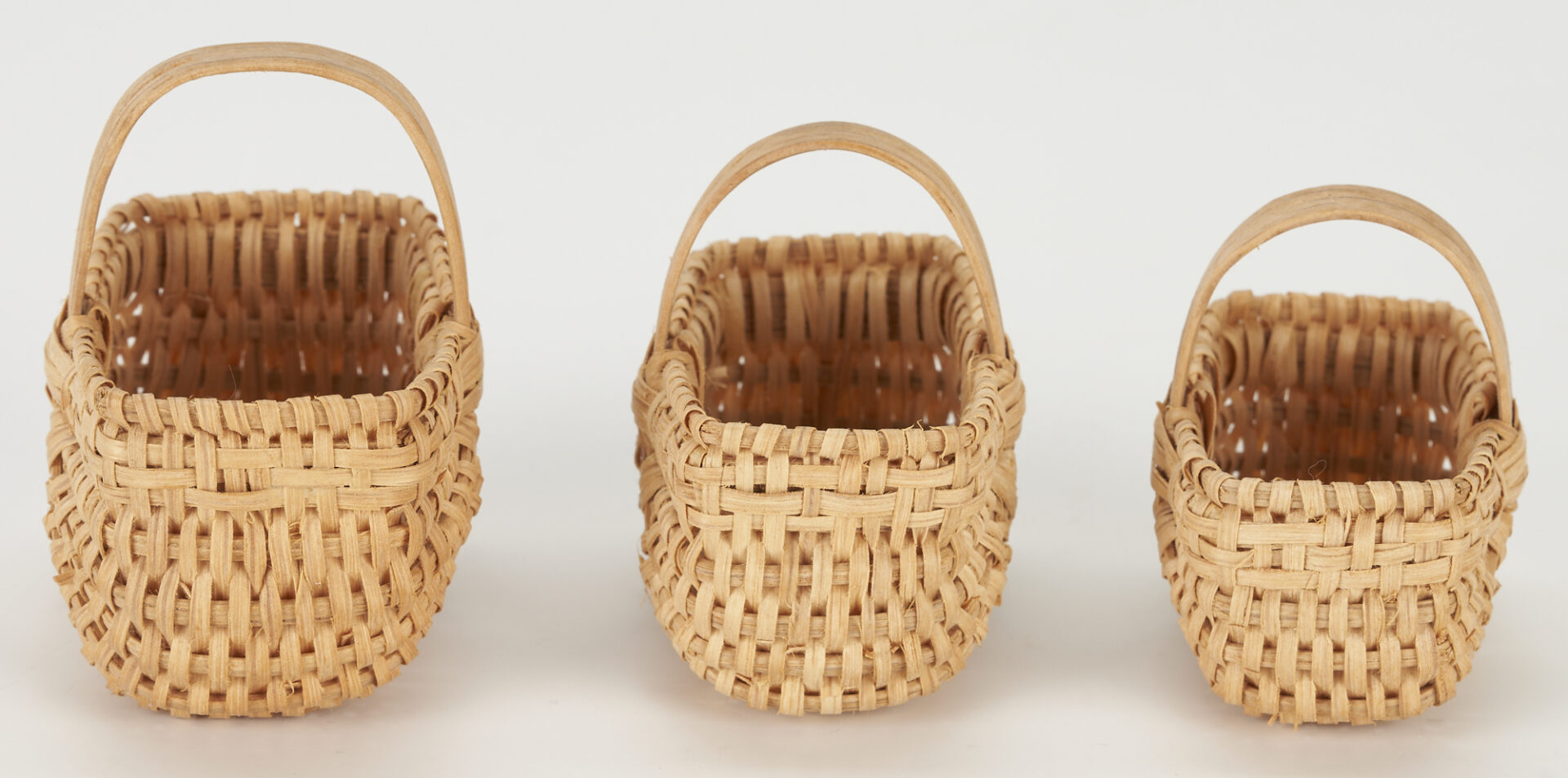 Lot 760: Elmer Richmond Wood Slat Basket & 5 Middle TN Miniature Baskets