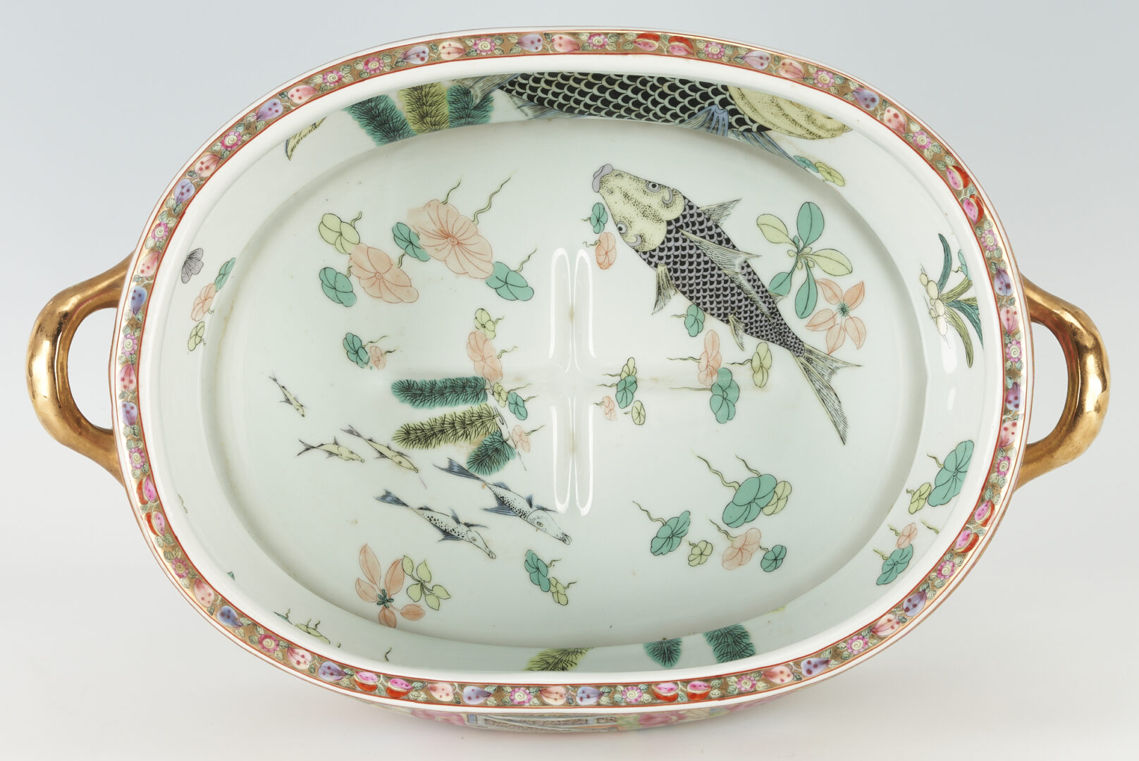 Lot 898: Chinese Rose Medallion Large Foot Bath, Fish Bowl or Jardiniere